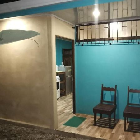Manta Ray'S Cahuita Apart.公寓 外观 照片
